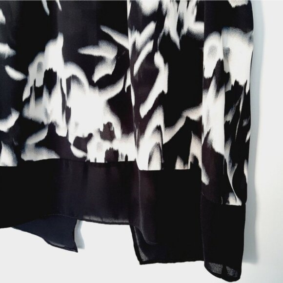 CLEO Split Back Abstract Black and White Sleeveless Top XL Petite - Picture 4 of 12